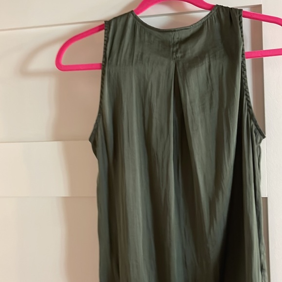 Banana Republic silk shell - Picture 3 of 4